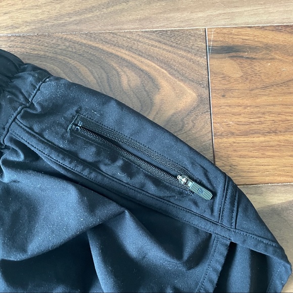 Lululemon Tracker Low Rise Short 4” - Picture 9 of 9